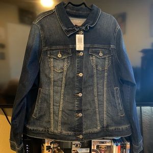 Torrid Denim Jacket size 3X 22-24